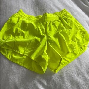Lululemon hotty hot lined shorts. 4”